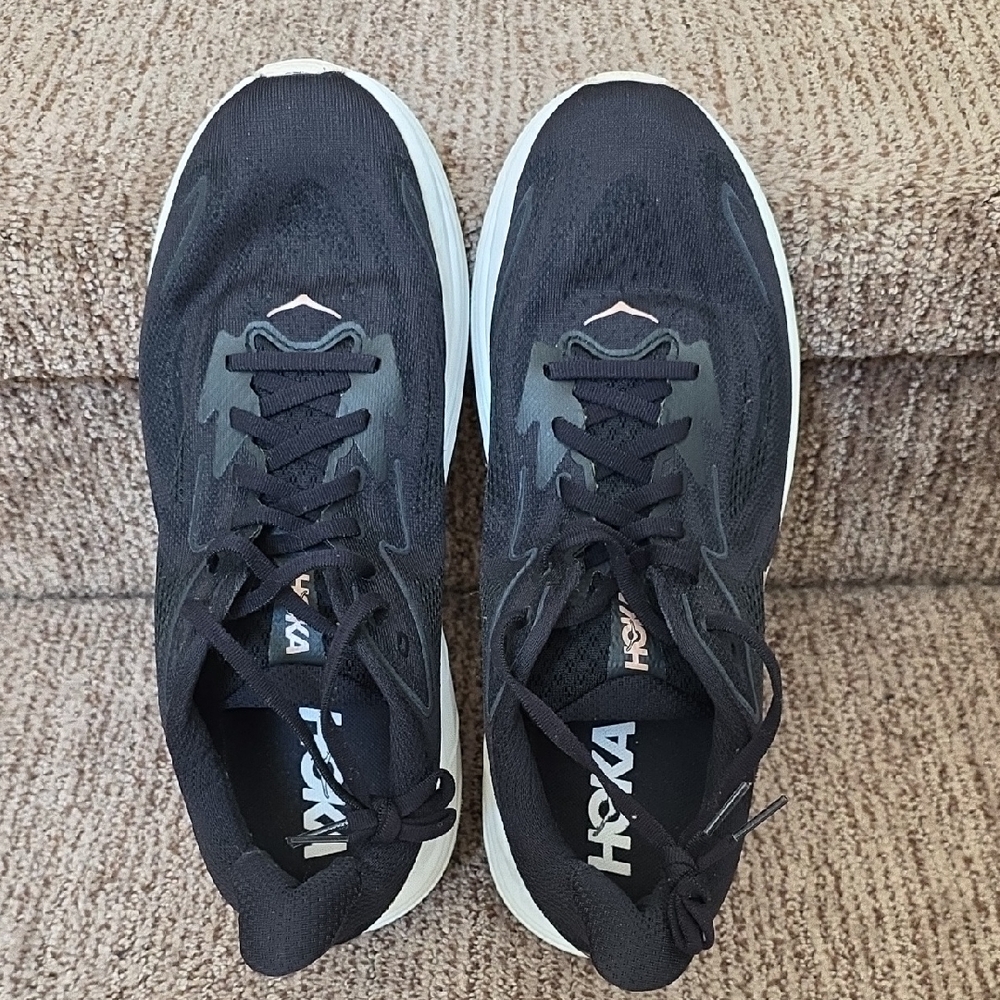 Hoka Clifton 10 Athletic Shoes